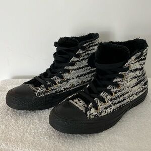 Converse Hightop Sneakers in Black, White & Gray Textured Print.